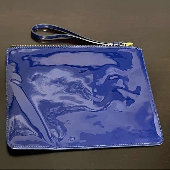 Giuseppe Zanotti patent leather Clutch wristlet, indigo blue, gold tone hardware - Picture 5 of 15